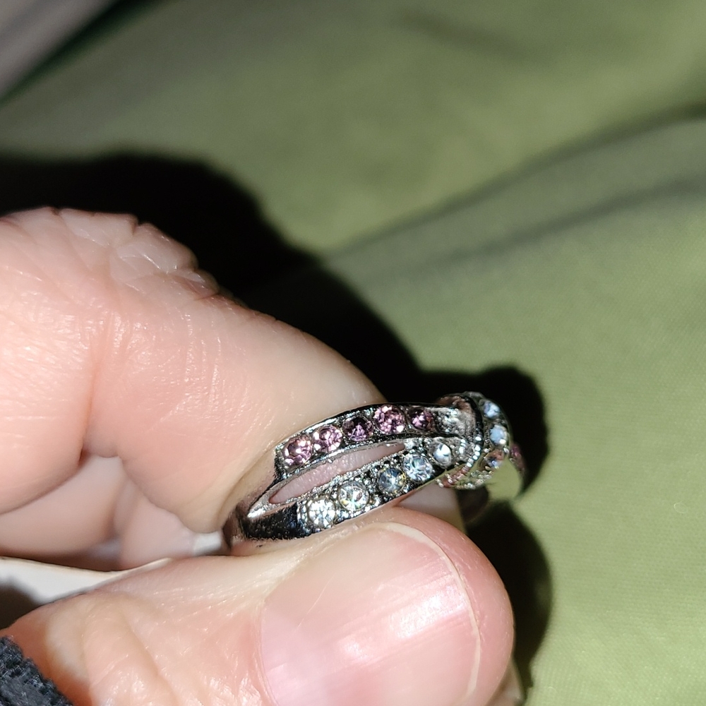 Pink & Clear Crystal Rhinestone Criss-Cross Bow Style Silver-tone Ring Size 8 - Picture 10 of 10